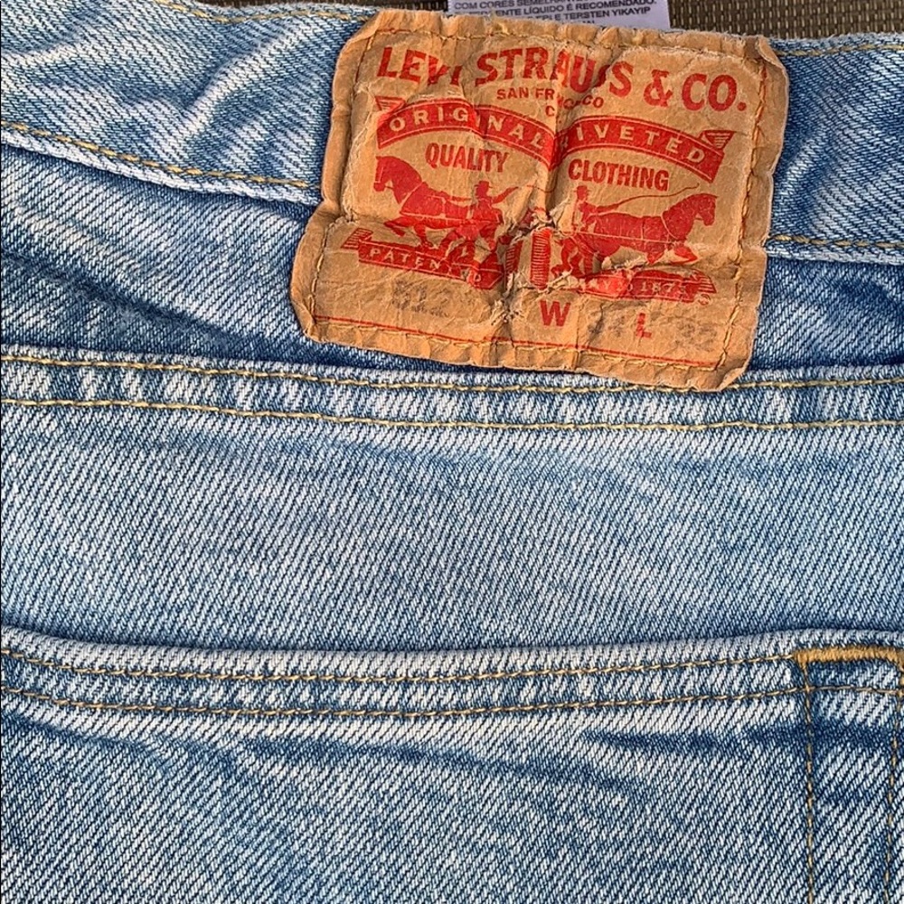 Men’s Levi jeans